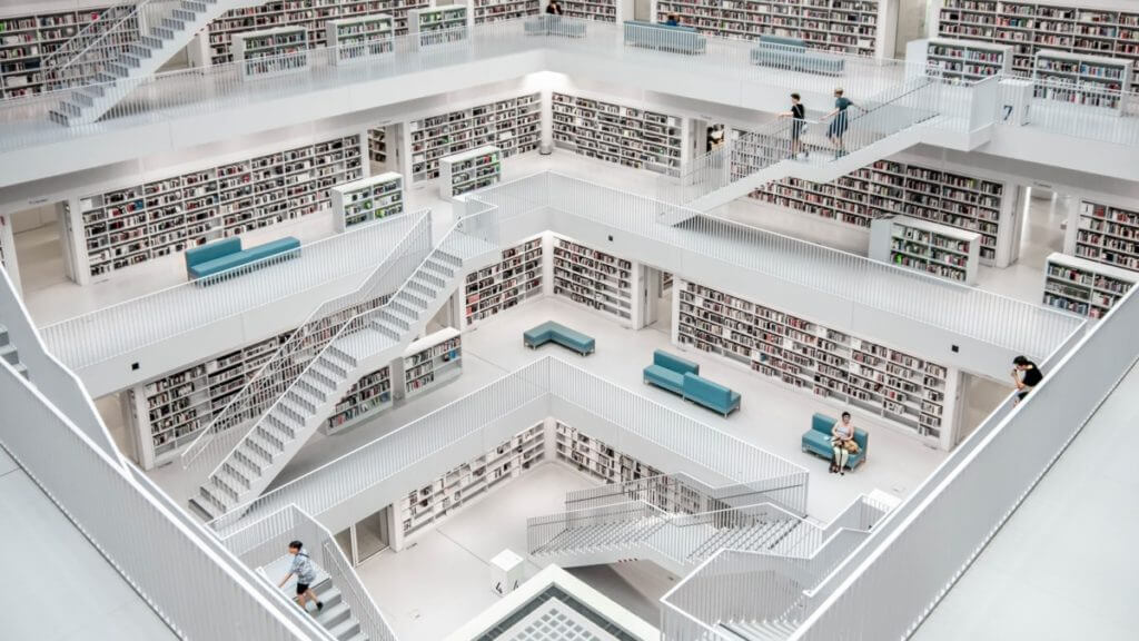 White Library Can Agile get along with Knowledge Management?